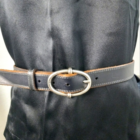 Talbots Dark  Brown 1"1/8" Width Silver Buckle Size S/M - Picture 2 of 6